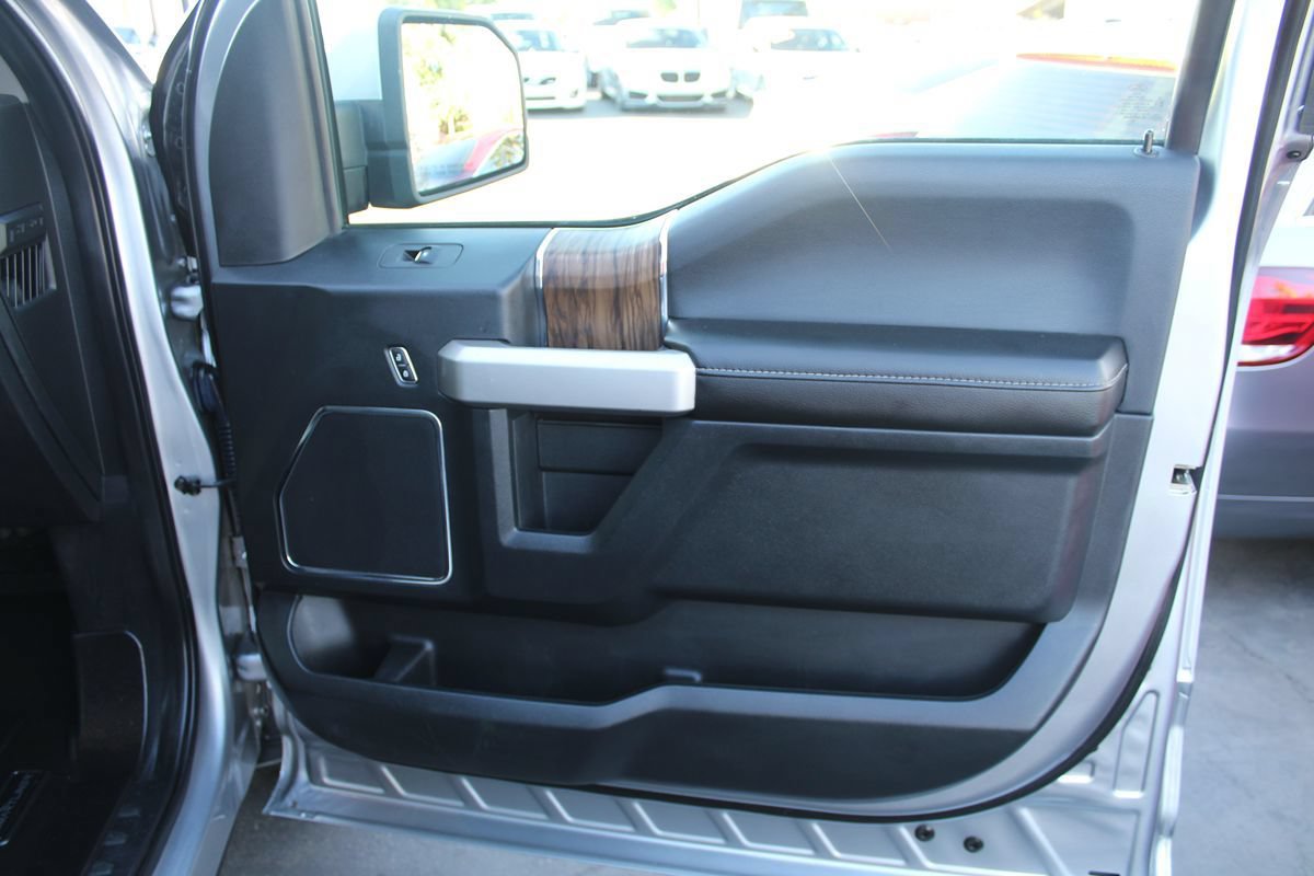 Used 2020 Ford F150 Lariat RWD image 21