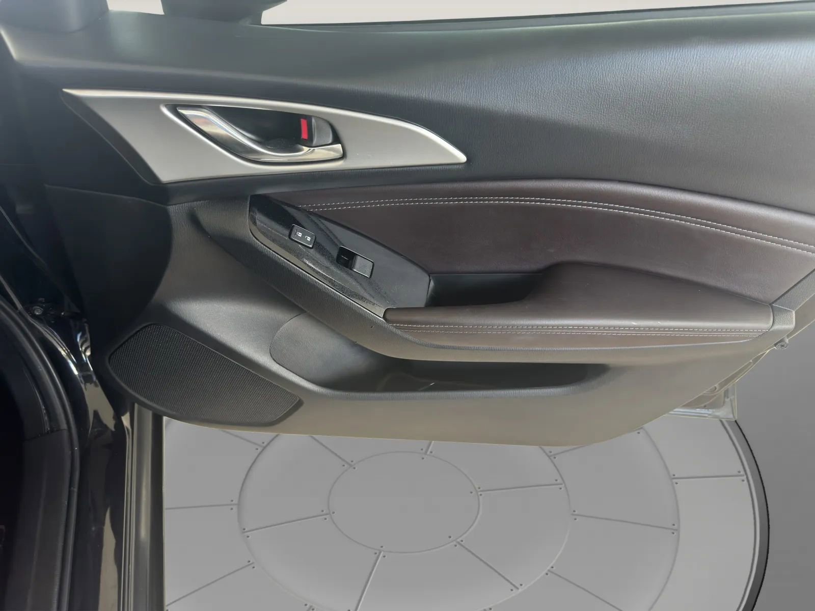 Used 2017 MAZDA MAZDA3 Grand Touring w/ Premium Equipment Package image 17