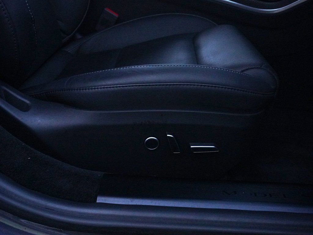 Used 2021 Tesla Model S Plaid image 29
