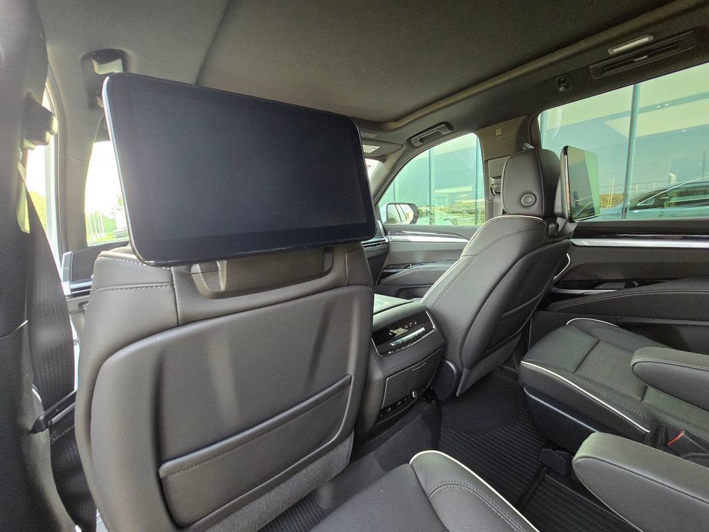 New 2026 Cadillac Escalade Sport w/ Touring Package AWD/4WD image 18