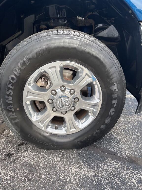 Used 2023 RAM 2500 Big Horn w/ Level 1 Equipment Group image 9