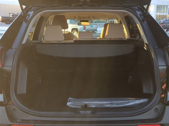 Used 2025 Toyota RAV4 XLE image 15