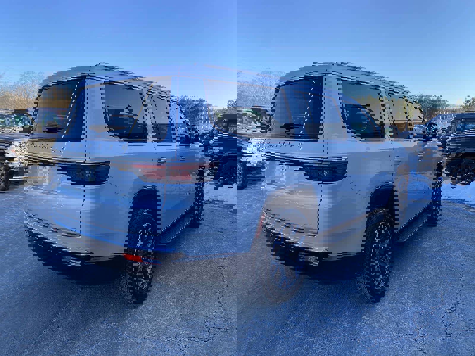 Certified 2024 Jeep Wagoneer Series III image 3