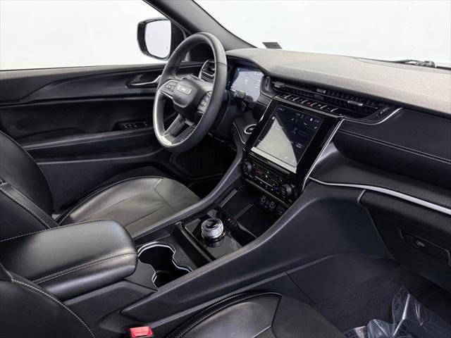 Certified 2024 Jeep Grand Cherokee L Altitude image 14