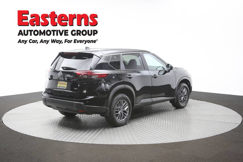 Used 2024 Nissan Rogue S AWD/4WD image 41