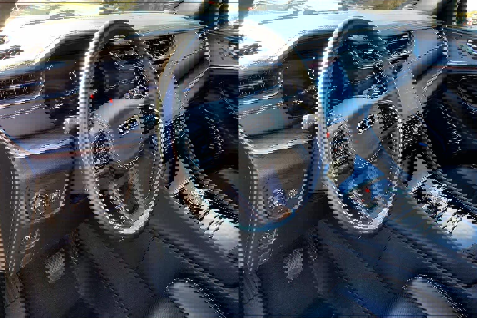 Used 2021 Jeep Grand Cherokee L Overland w/ Luxury Tech Group IV image 17