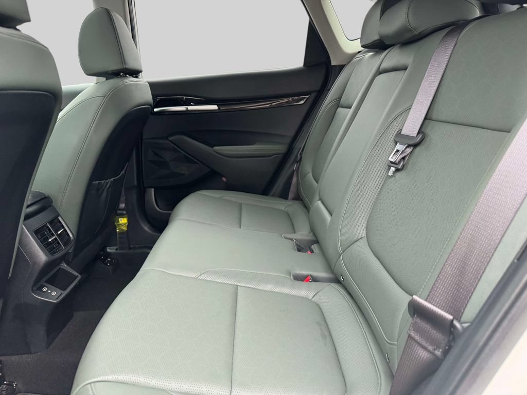 Used 2024 Kia Seltos SX w/ SX Sunroof Package AWD/4WD image 10