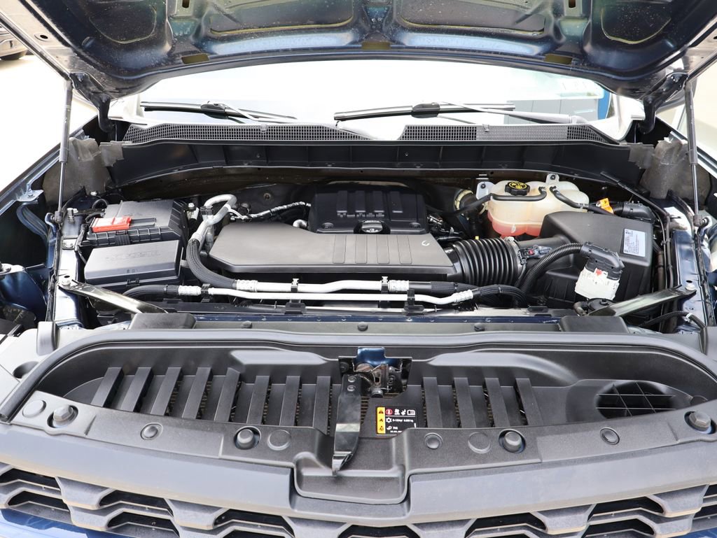Used 2021 Chevrolet Silverado 1500 Custom AWD/4WD image 38