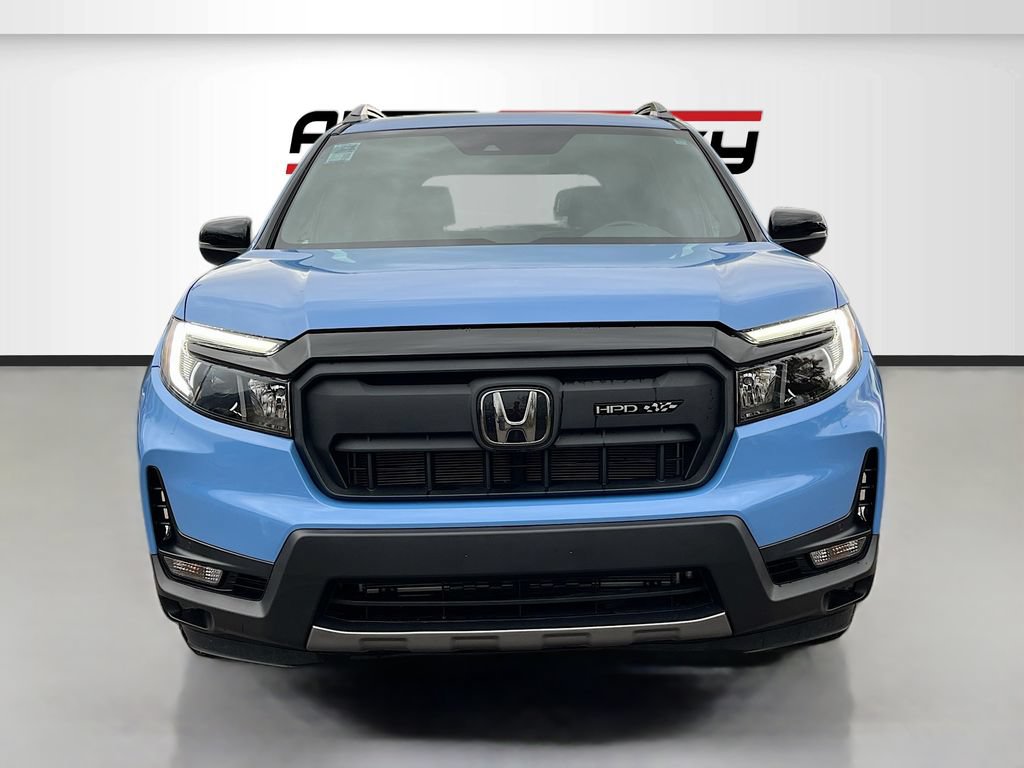 Used 2024 Honda Passport TrailSport image 2
