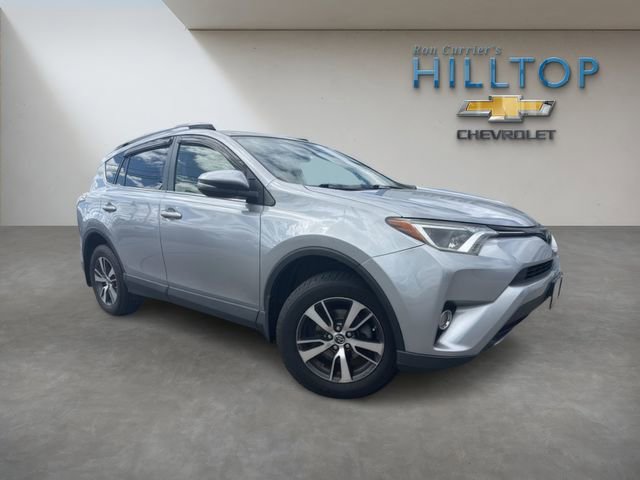 Used 2018 Toyota RAV4 XLE AWD/4WD image 1