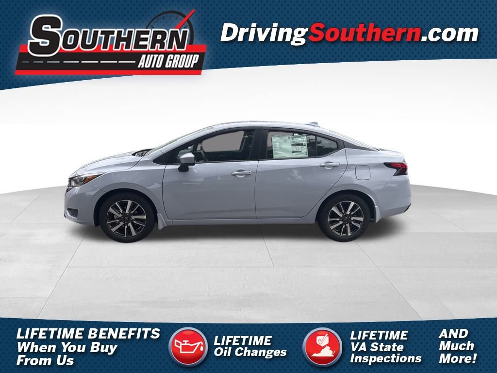 New 2025 Nissan Versa SV w/ Trunk Package