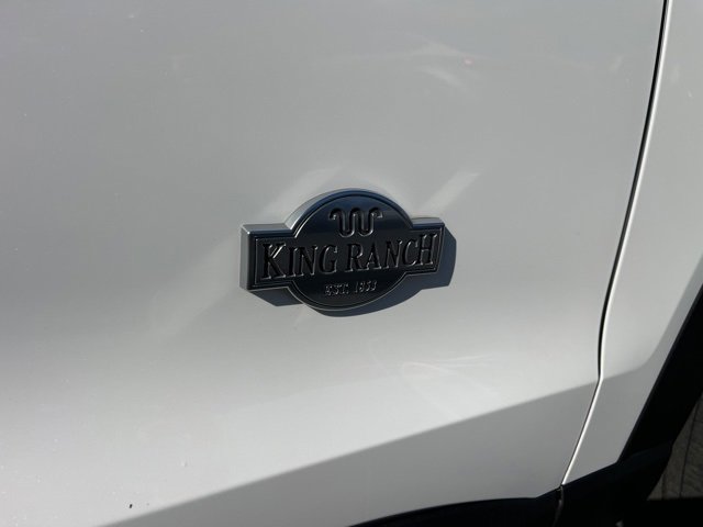 Used 2022 Ford Explorer King Ranch w/ Premium Technology Package image 7