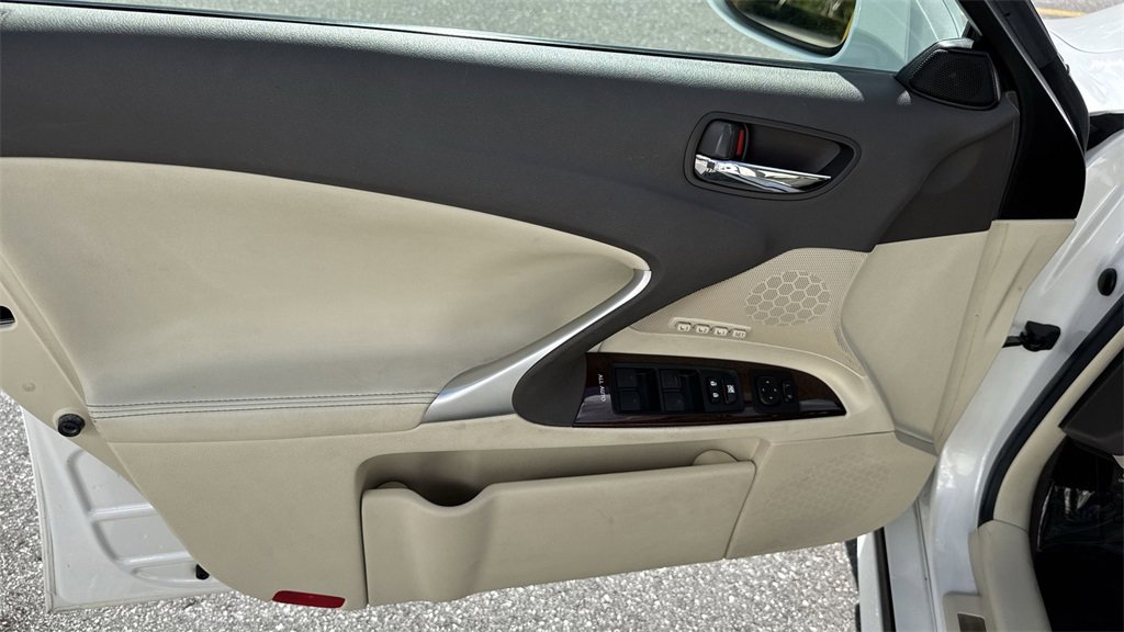 Used 2010 Lexus IS 250 AWD image 40