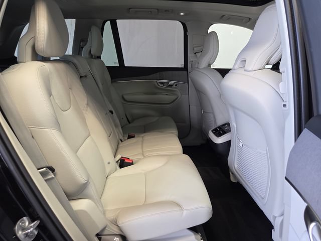 Certified 2025 Volvo XC90 B5 Plus w/ Protection Package Premier AWD/4WD image 25