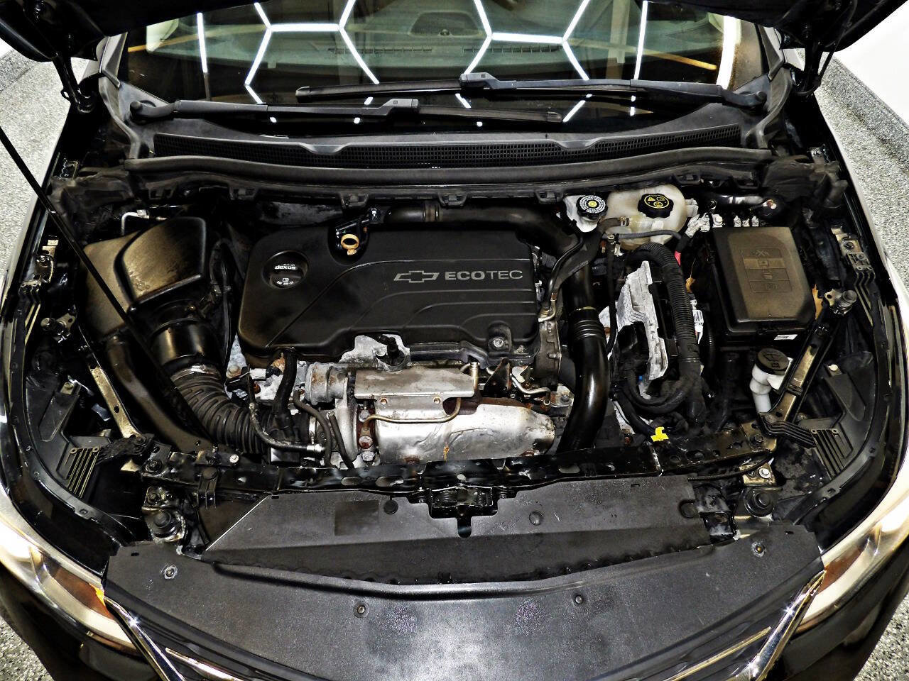 Used 2017 Chevrolet Cruze LS image 22