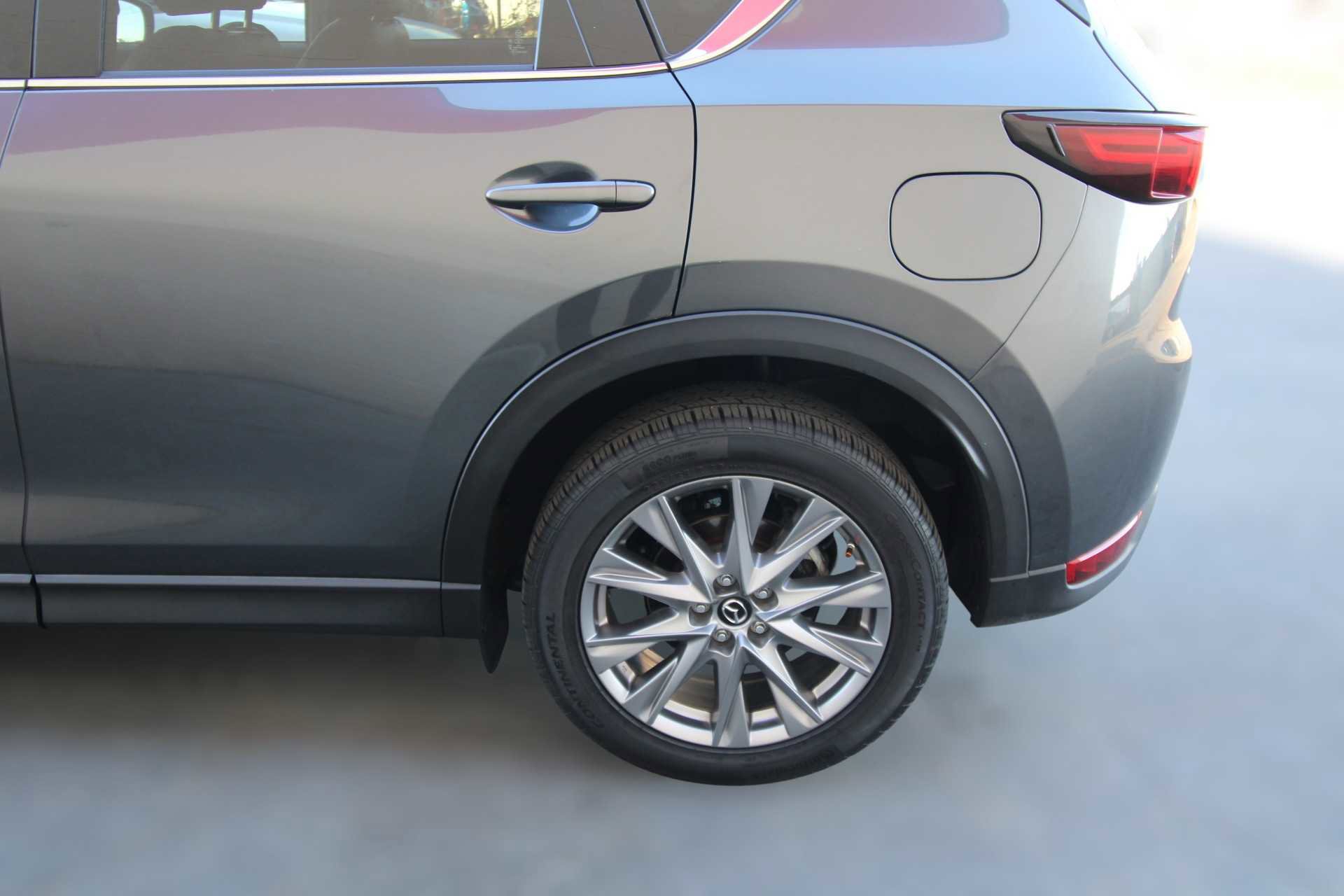 Used 2019 MAZDA CX-5 Grand Touring w/ GT Premium Package image 12