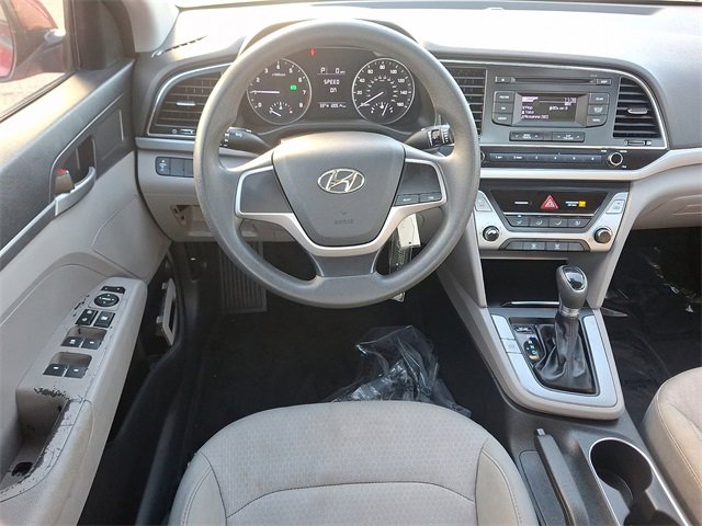 Used 2017 Hyundai Elantra SE image 11