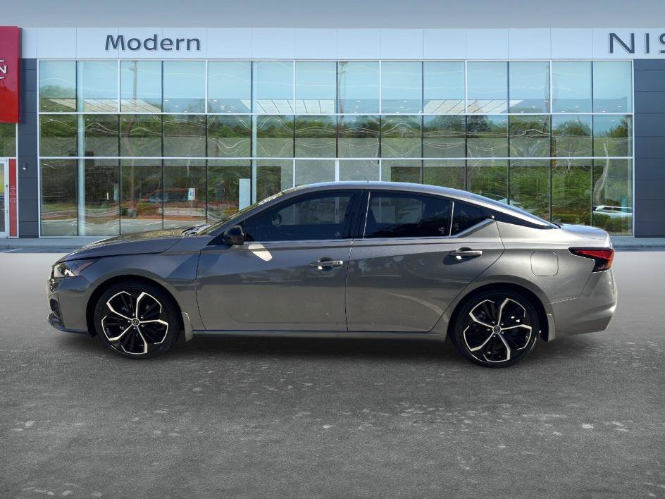 Certified 2024 Nissan Altima 2.5 SR FWD image 8