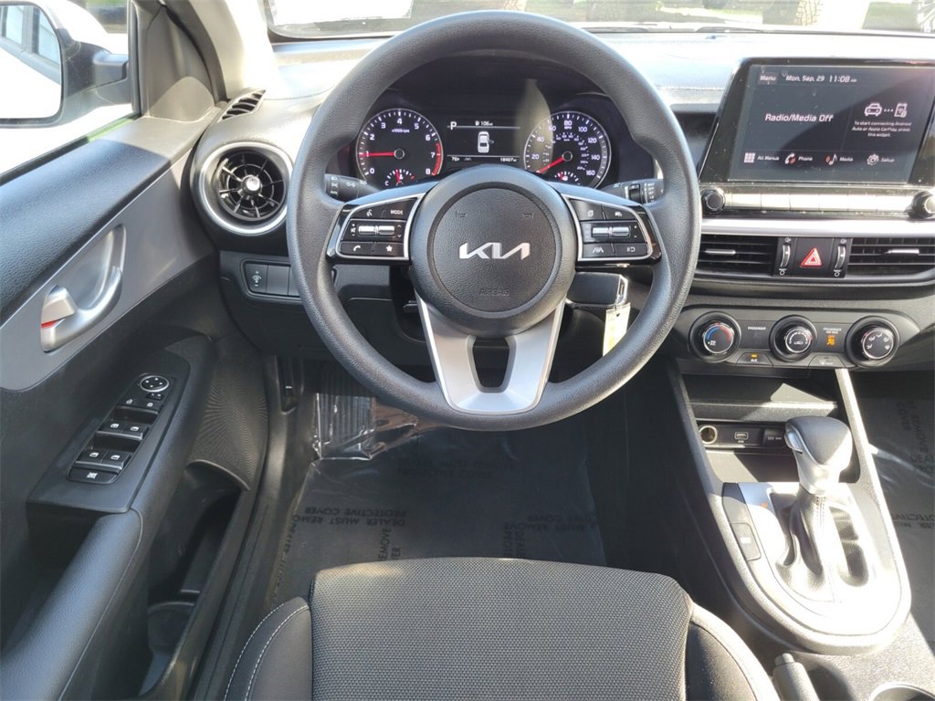 Used 2023 Kia Forte LXS image 10