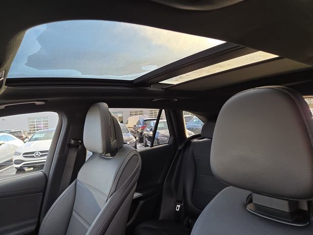 Used 2023 Mercedes-Benz GLC 300 4MATIC image 23