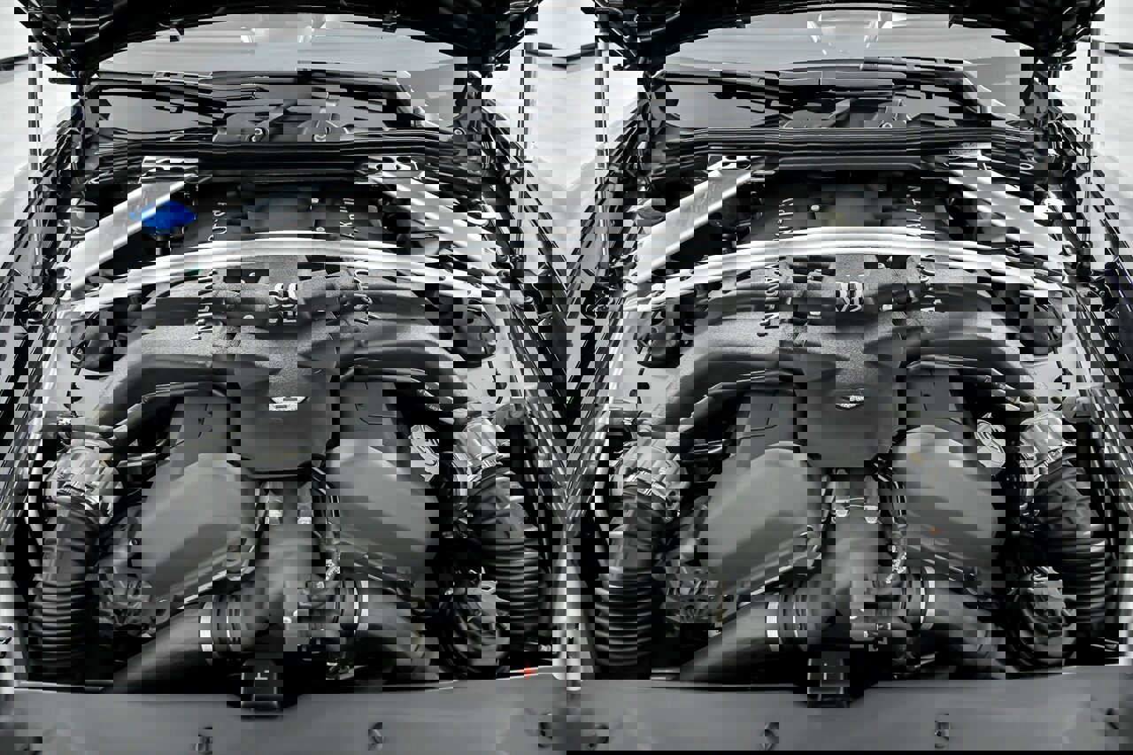 Used 2012 Aston Martin Virage Volante image 16