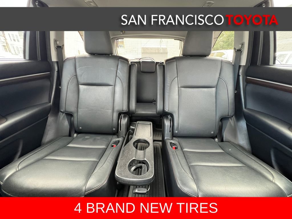 Used 2016 Toyota Highlander Limited image 14