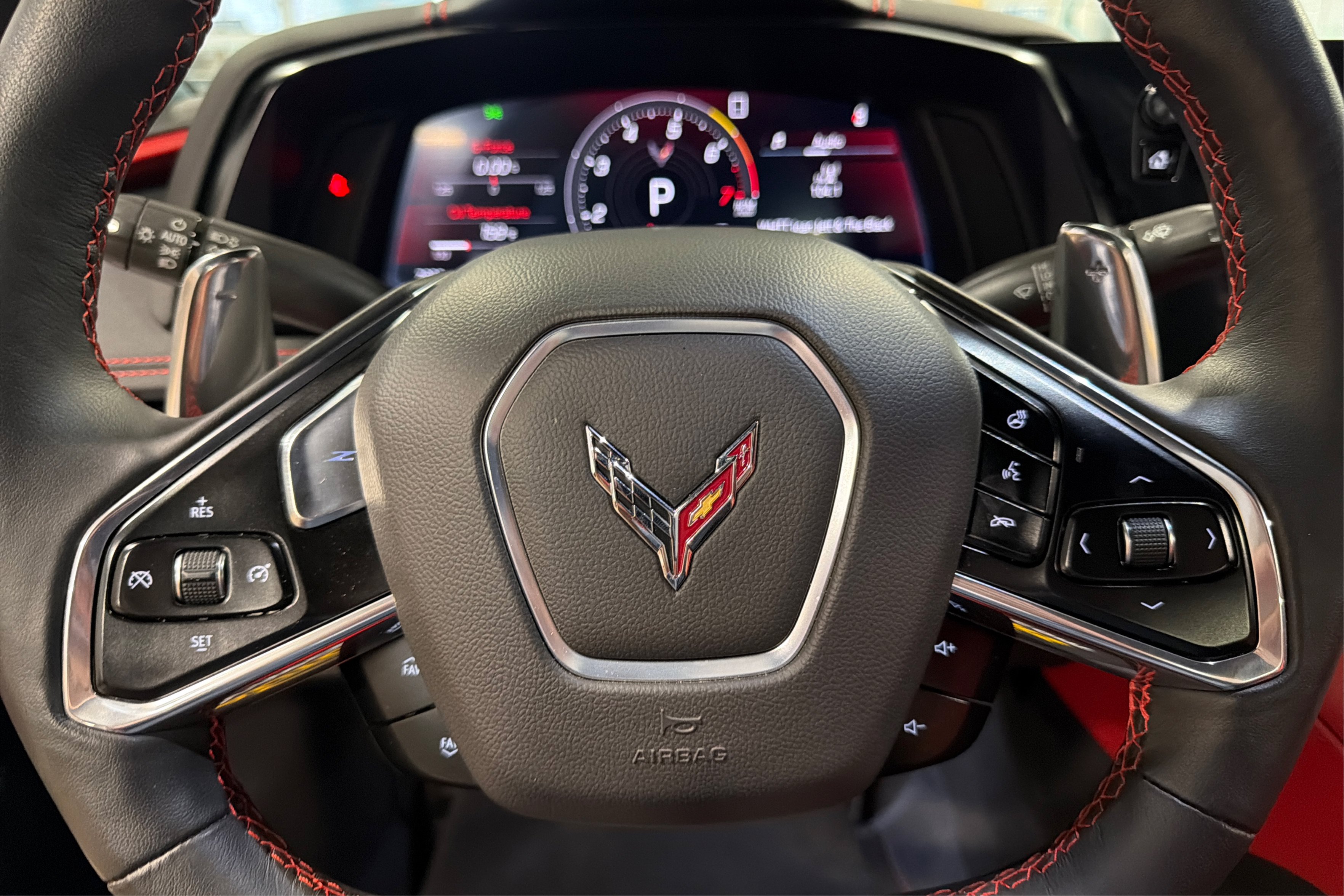 Used 2020 Chevrolet Corvette Stingray 2LT w/ 2LT Preferred Equipment Group RWD image 23
