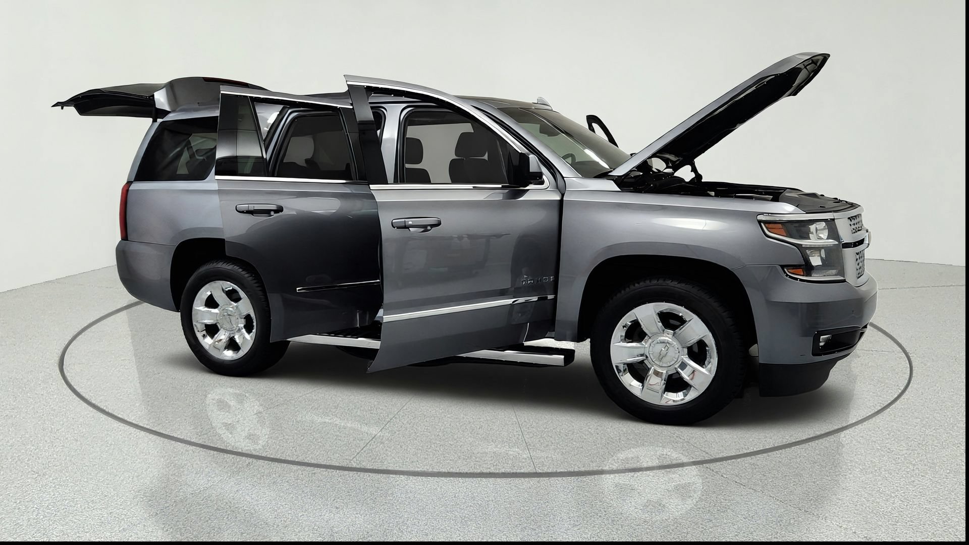Used 2018 Chevrolet Tahoe LT w/ LT Signature Package AWD/4WD image 14