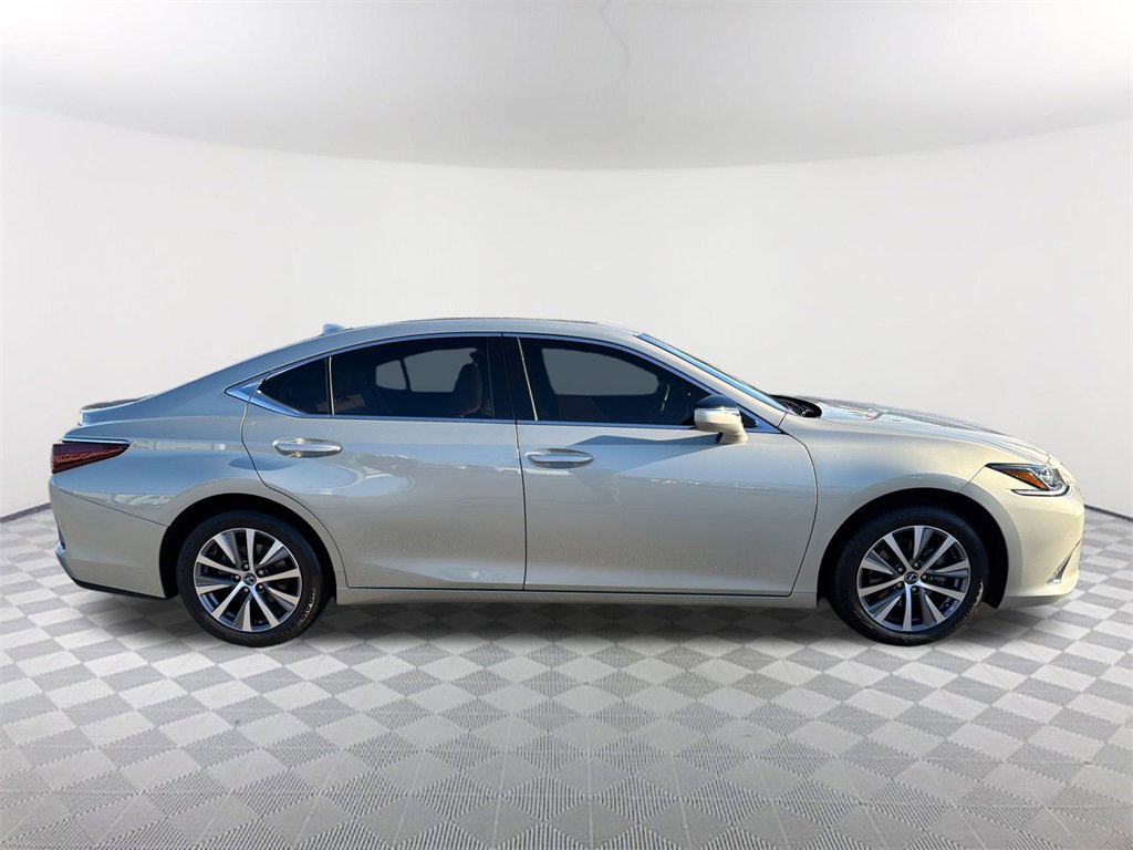 Used 2021 Lexus ES 350 w/ Accessory Package 2 image 4
