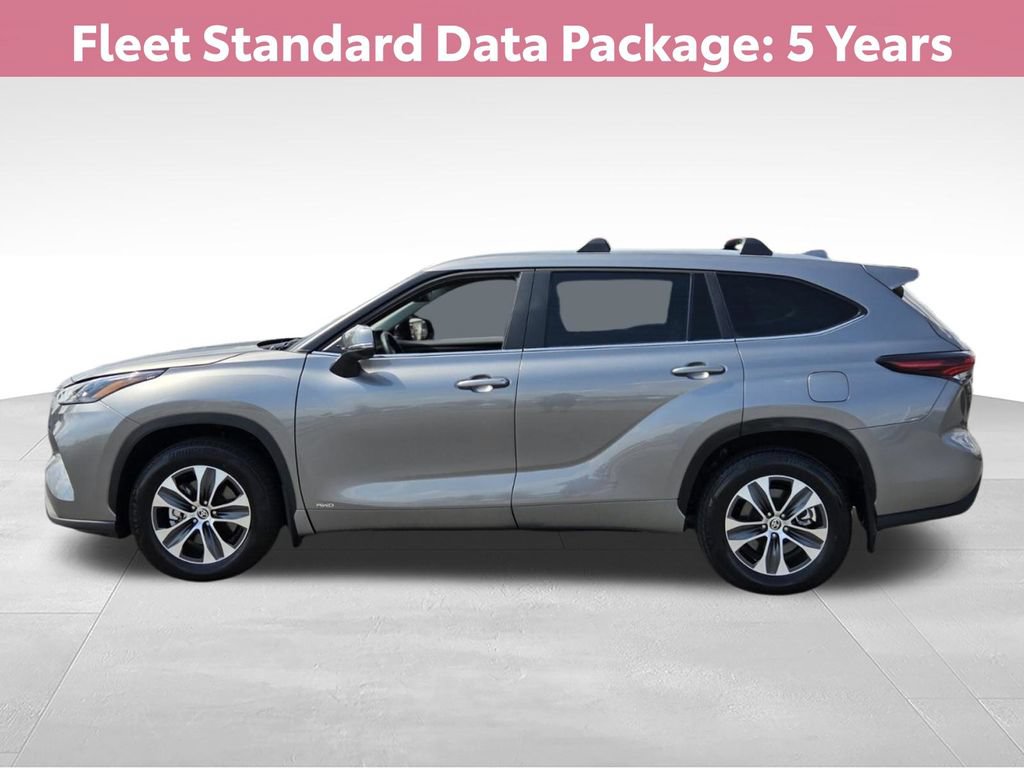Used 2026 Toyota Highlander XLE AWD/4WD image 3