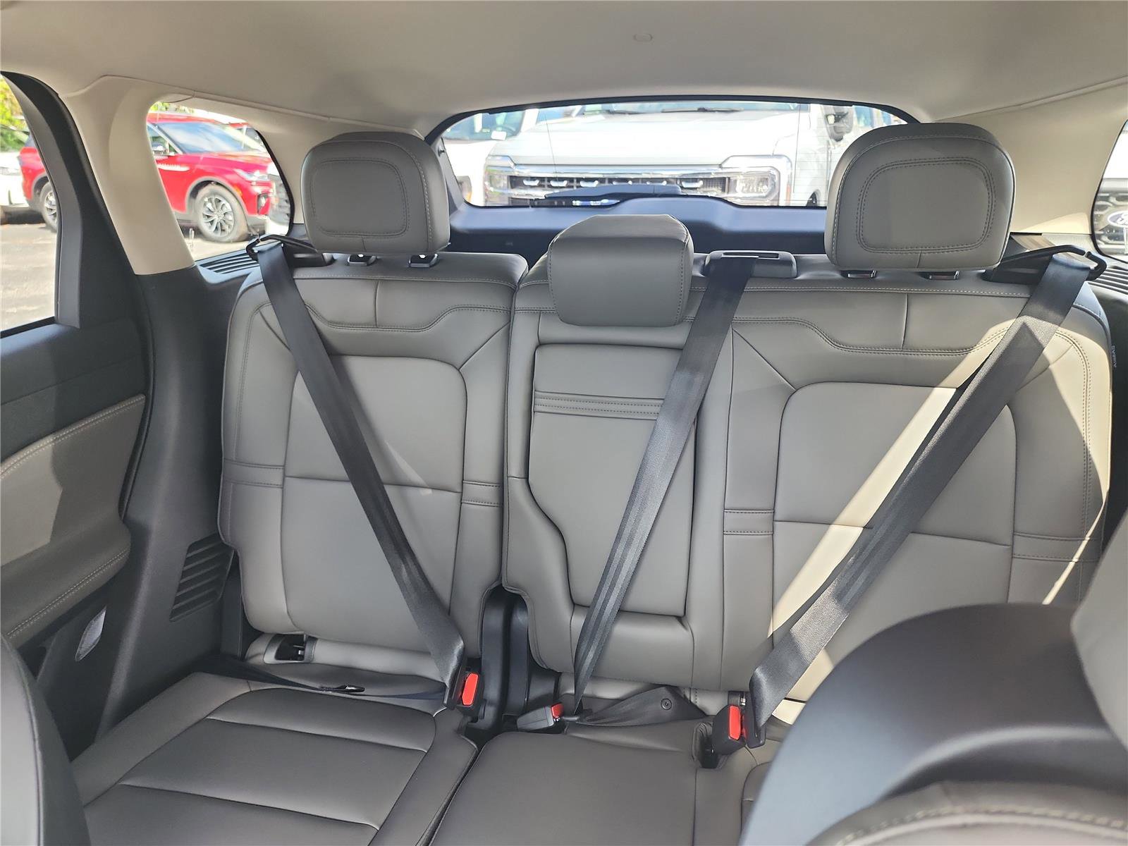 New 2026 Lincoln Corsair Premiere image 18