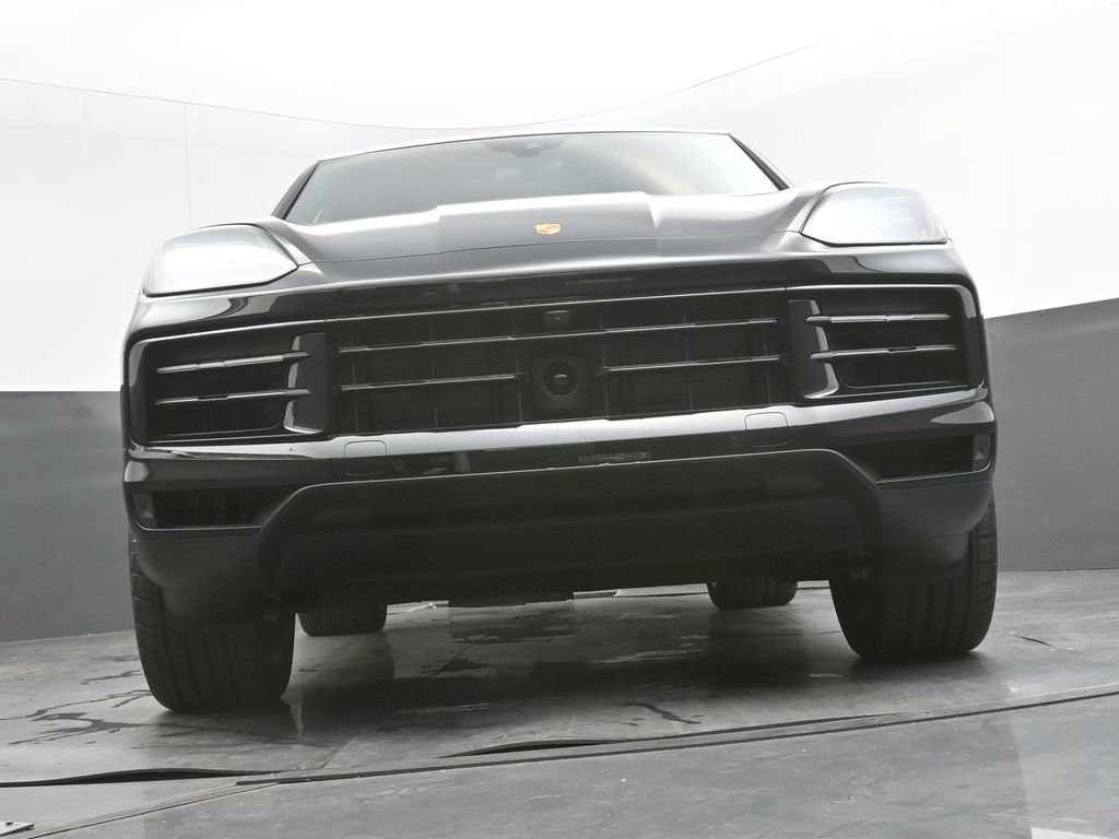 Certified 2026 Porsche Cayenne AWD/4WD image 41