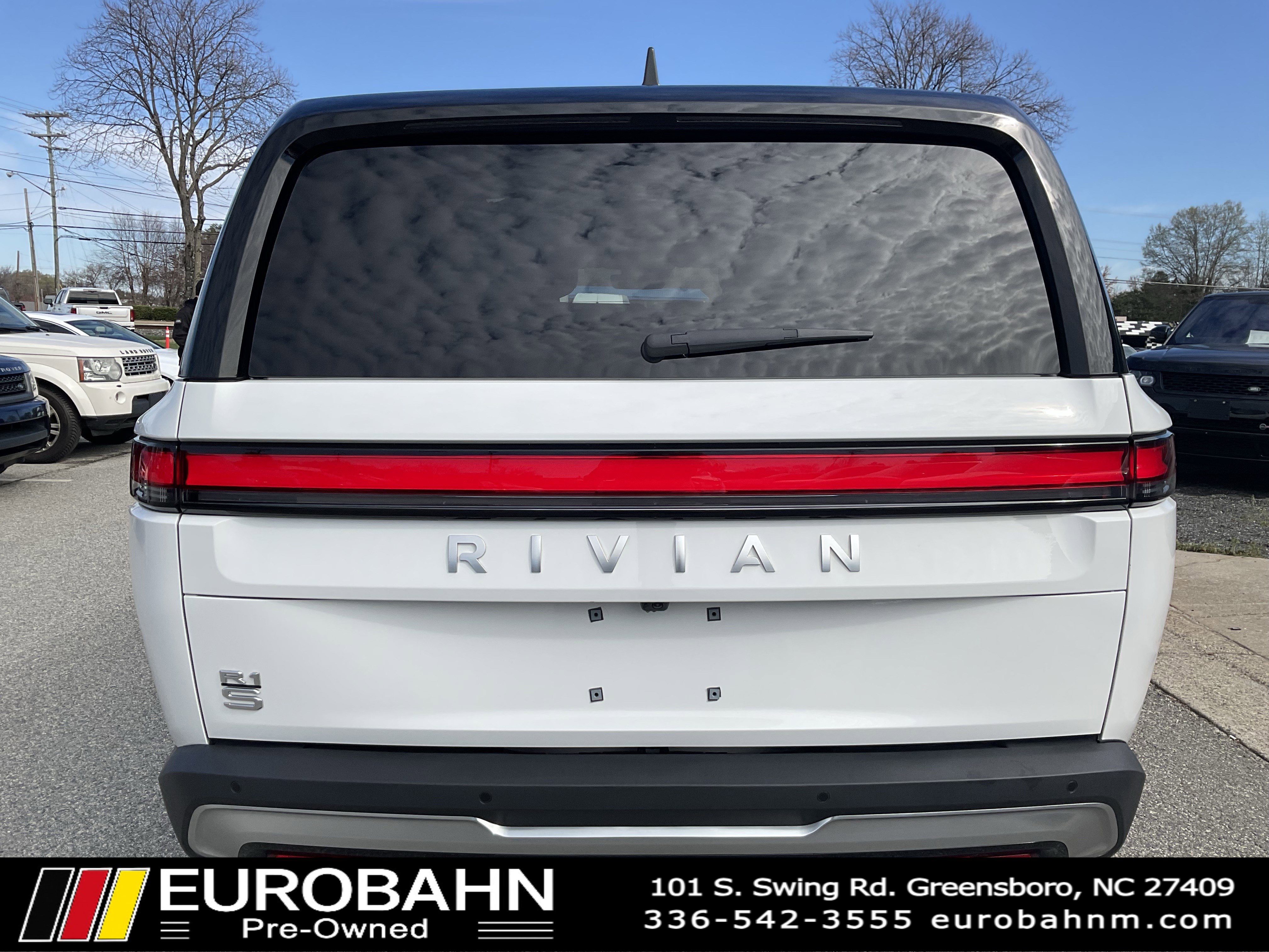 Used 2024 Rivian R1S Adventure image 4