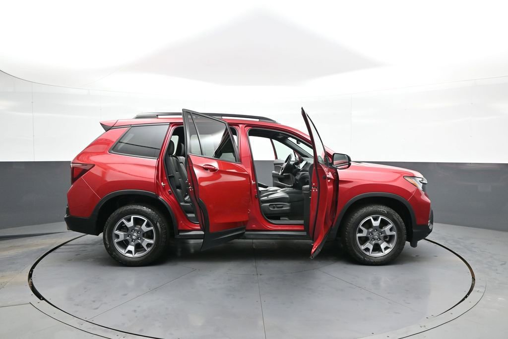 Certified 2023 Honda Passport TrailSport image 42