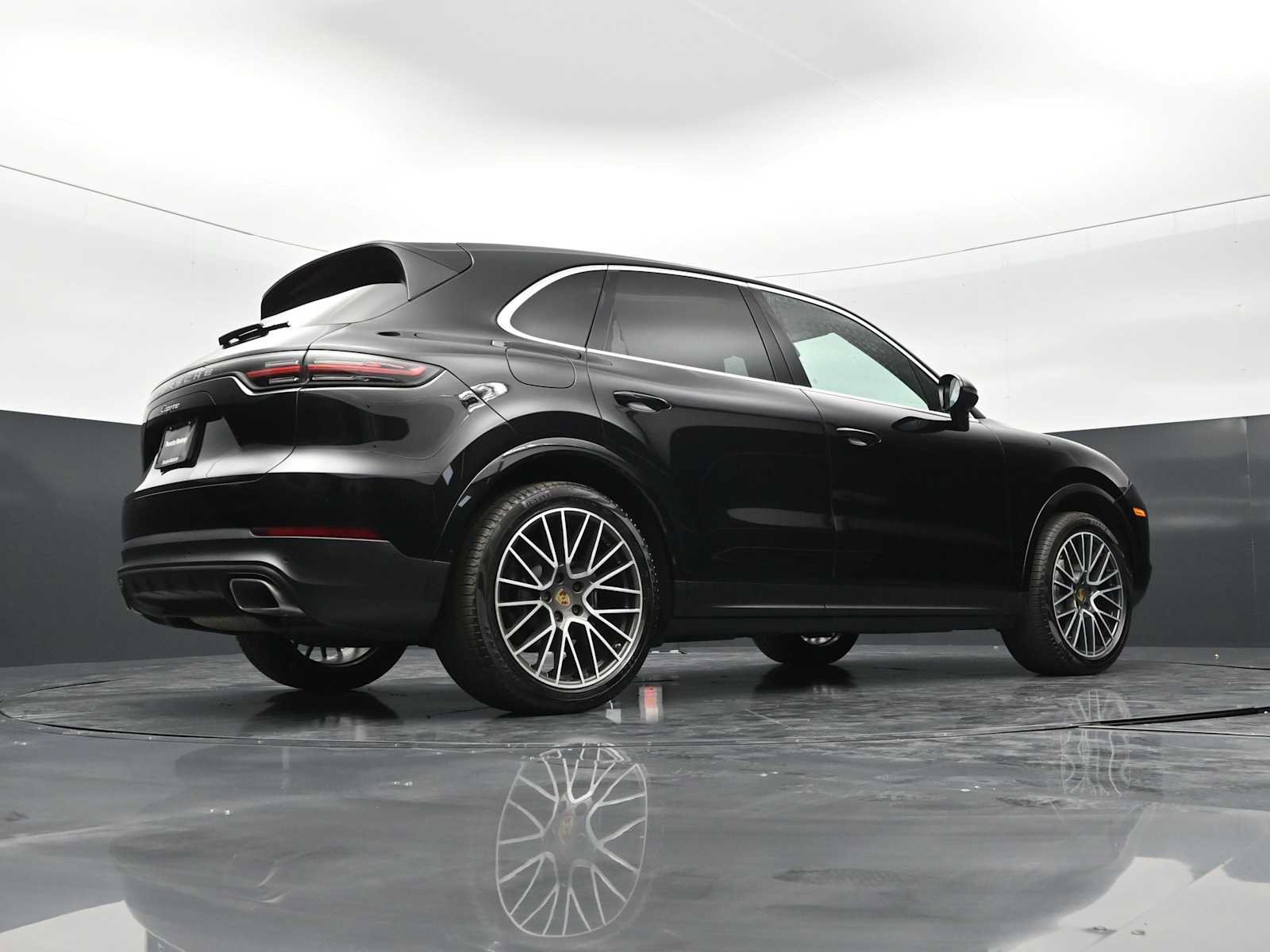 Certified 2021 Porsche Cayenne AWD/4WD image 39
