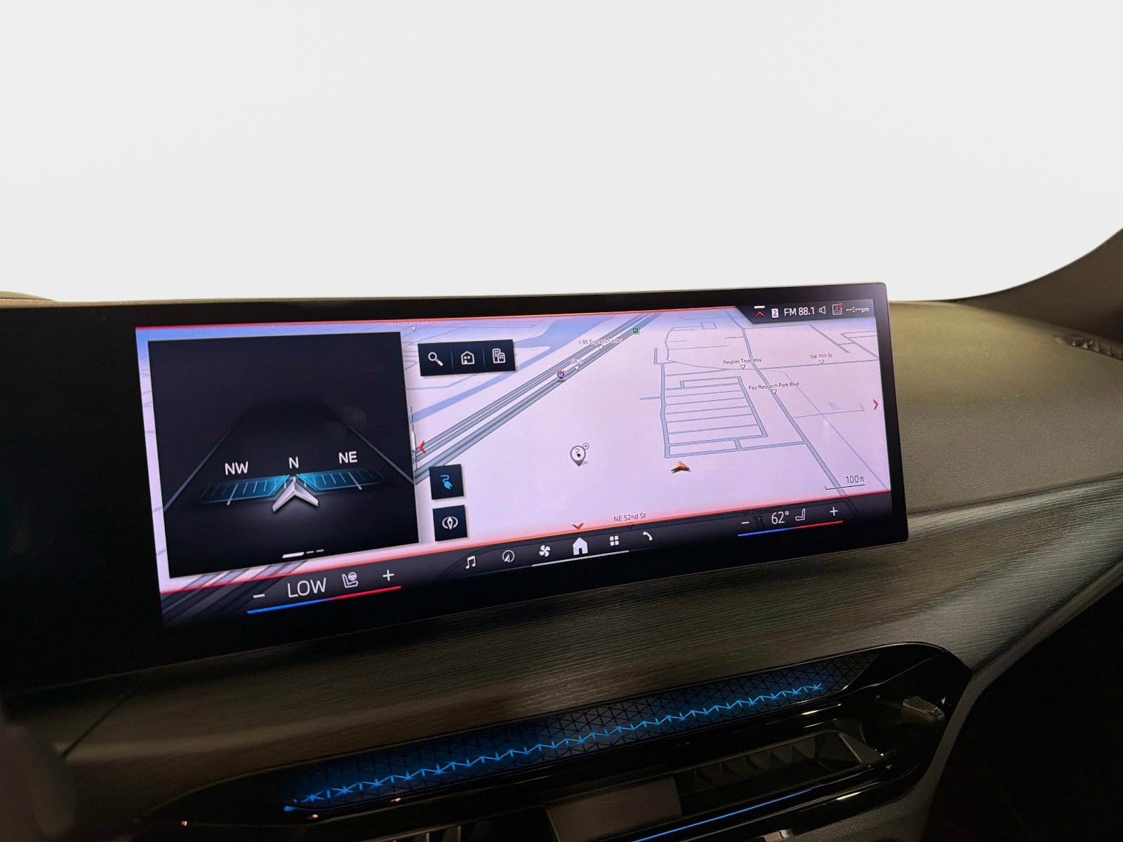 Used 2025 BMW i4 xDrive40i w/ M Sport Package image 41