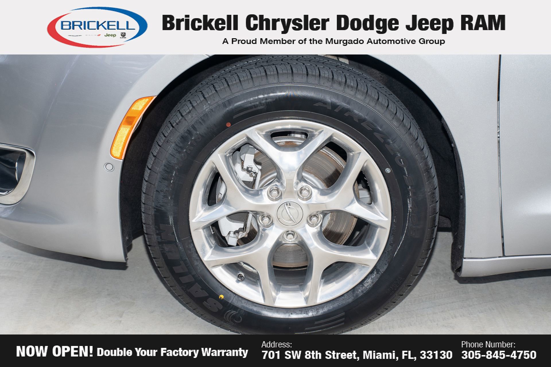 Used 2019 Chrysler Pacifica Limited w/ Advanced Safetytec Group FWD image 43