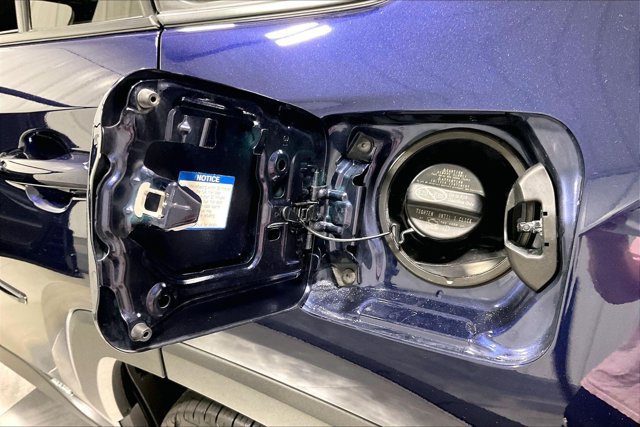 Used 2021 Toyota RAV4 XLE Premium AWD/4WD image 42