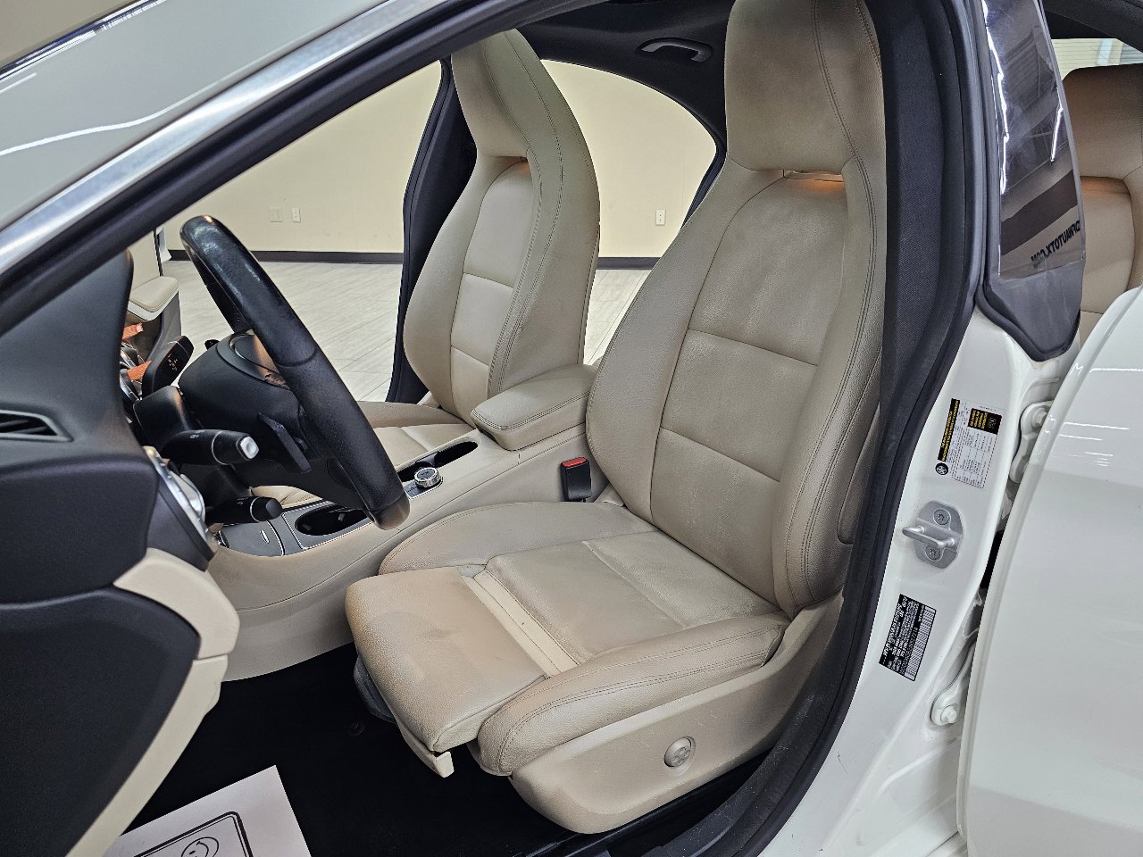 Used 2018 Mercedes-Benz CLA 250 4MATIC image 18