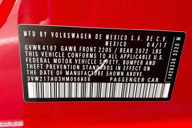Used 2017 Volkswagen Golf SE image 35