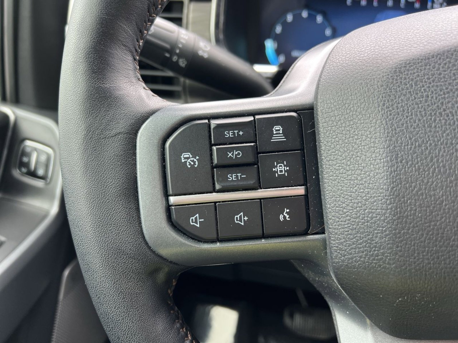 Used 2024 Ford F150 Lariat w/ Bed Utility Package image 30