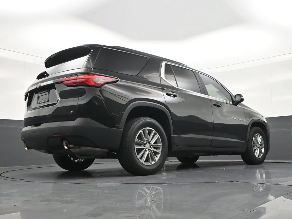 Used 2023 Chevrolet Traverse LT FWD image 26
