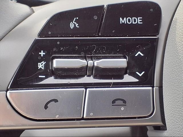 Certified 2023 Hyundai Elantra SEL w/ Convenience Package image 21