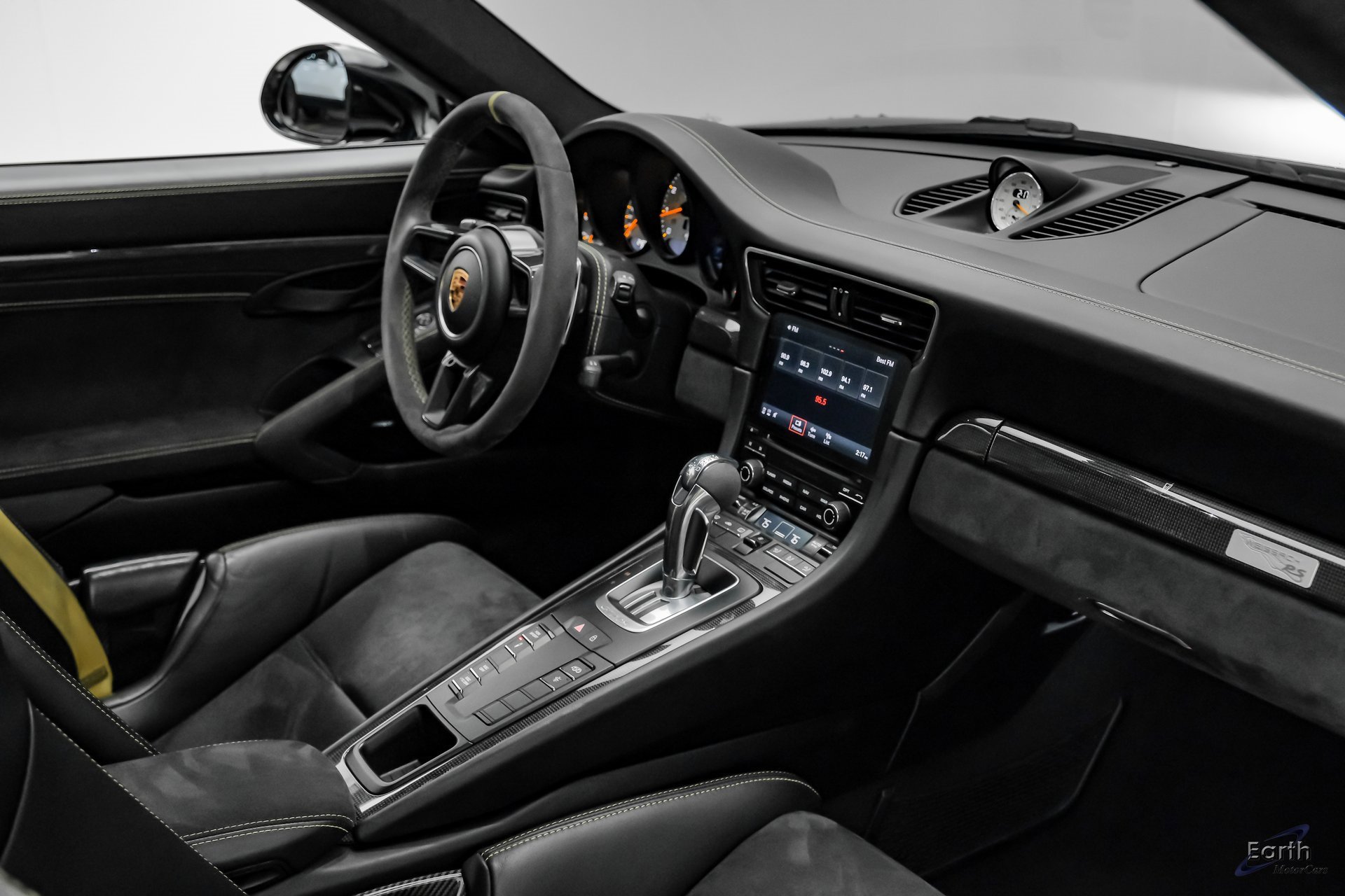 Used 2019 Porsche 911 GT2 RS w/ Weissach Package image 63