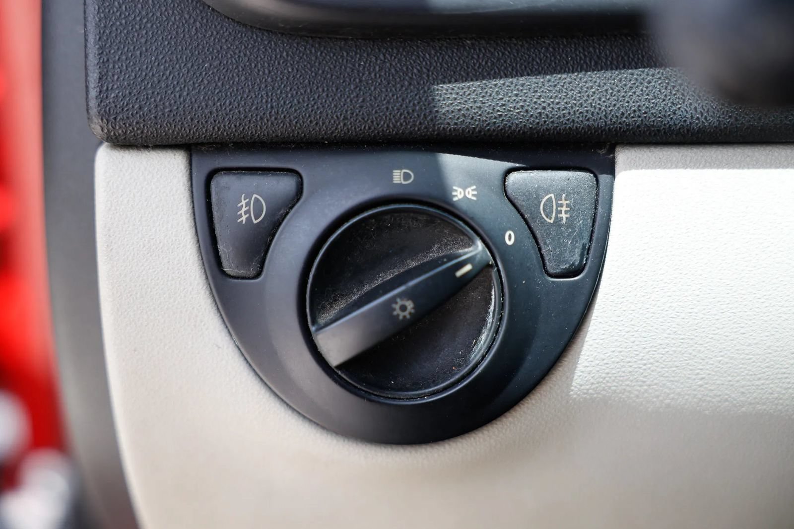 Used 2004 Saab 9-3 Aero FWD image 39