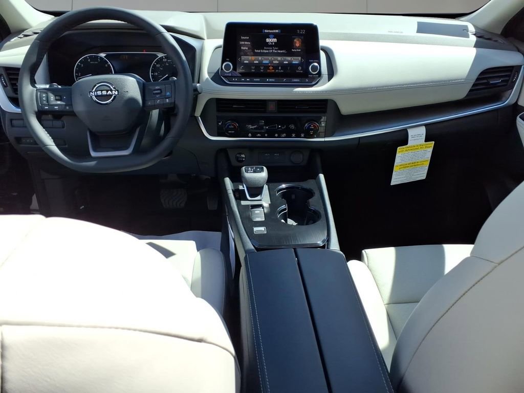 New 2026 Nissan Rogue SV FWD image 12