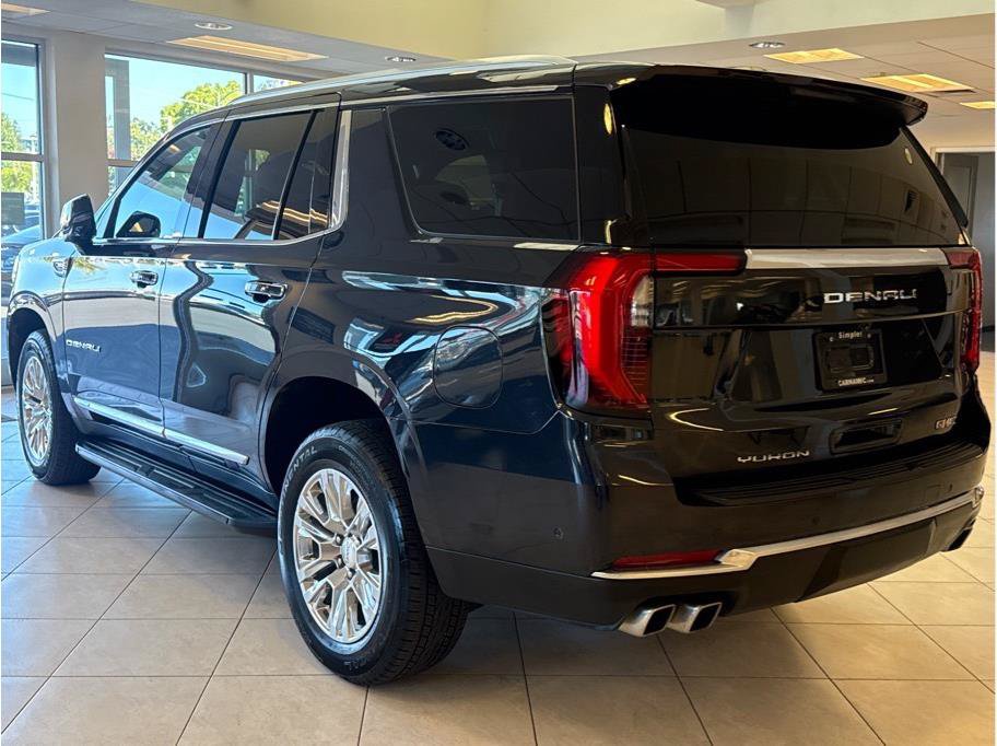 Used 2025 GMC Yukon Denali AWD/4WD image 7