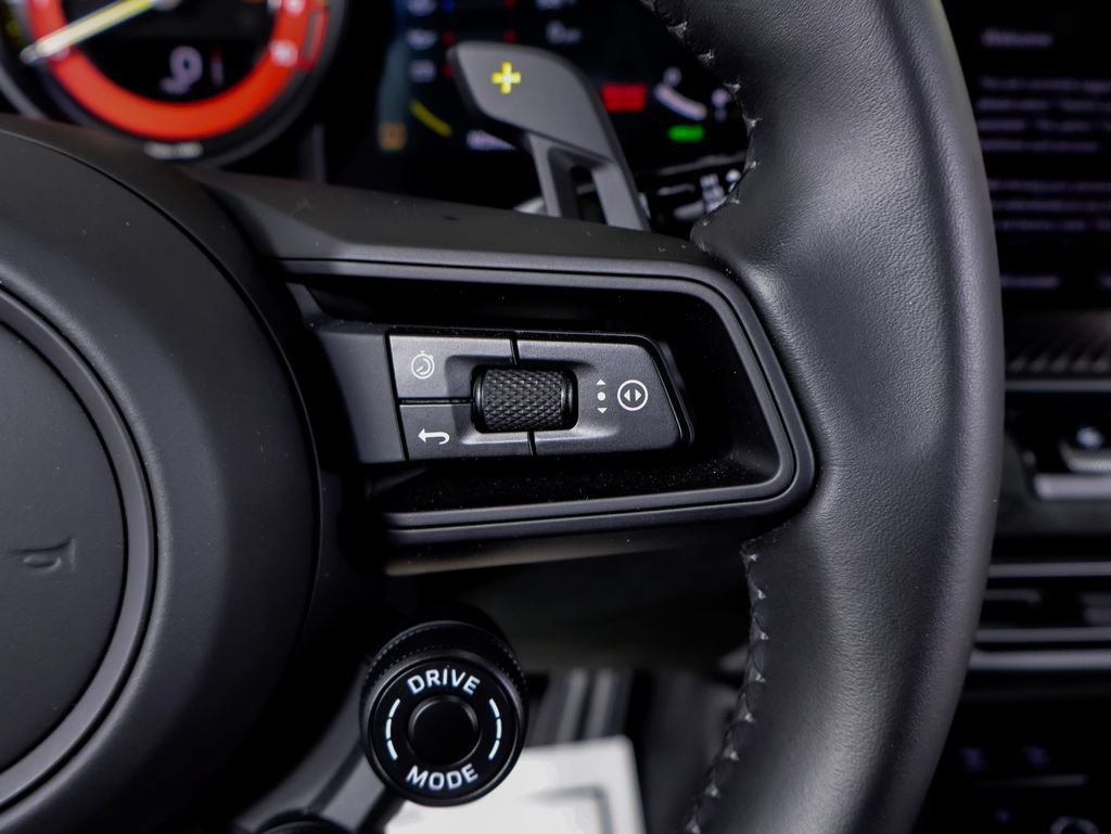 Certified 2025 Porsche 911 GT3 RS RWD image 26