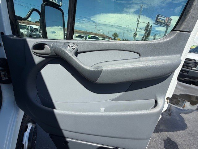 Used 2005 Dodge Sprinter 3500 w/ PWR Convenience Group image 22