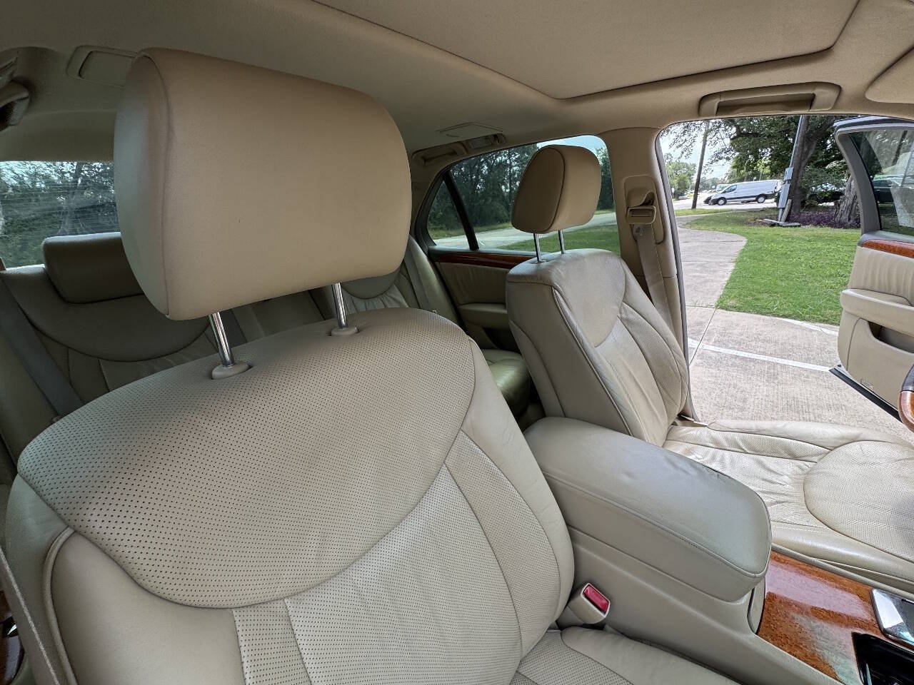 Used 2004 Lexus LS 430 RWD image 40